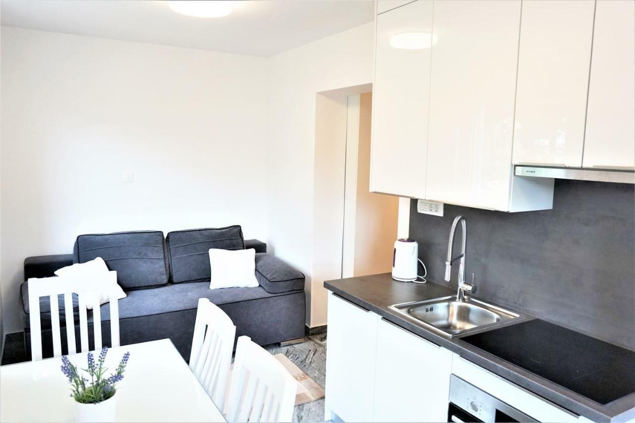 Apartment And Rooms Milak ラブ エクステリア 写真