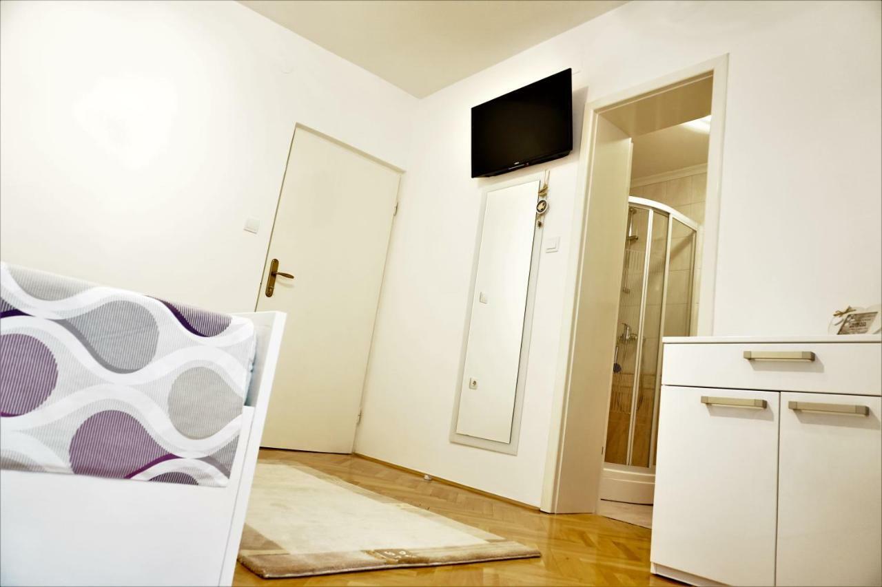 Apartment And Rooms Milak ラブ エクステリア 写真