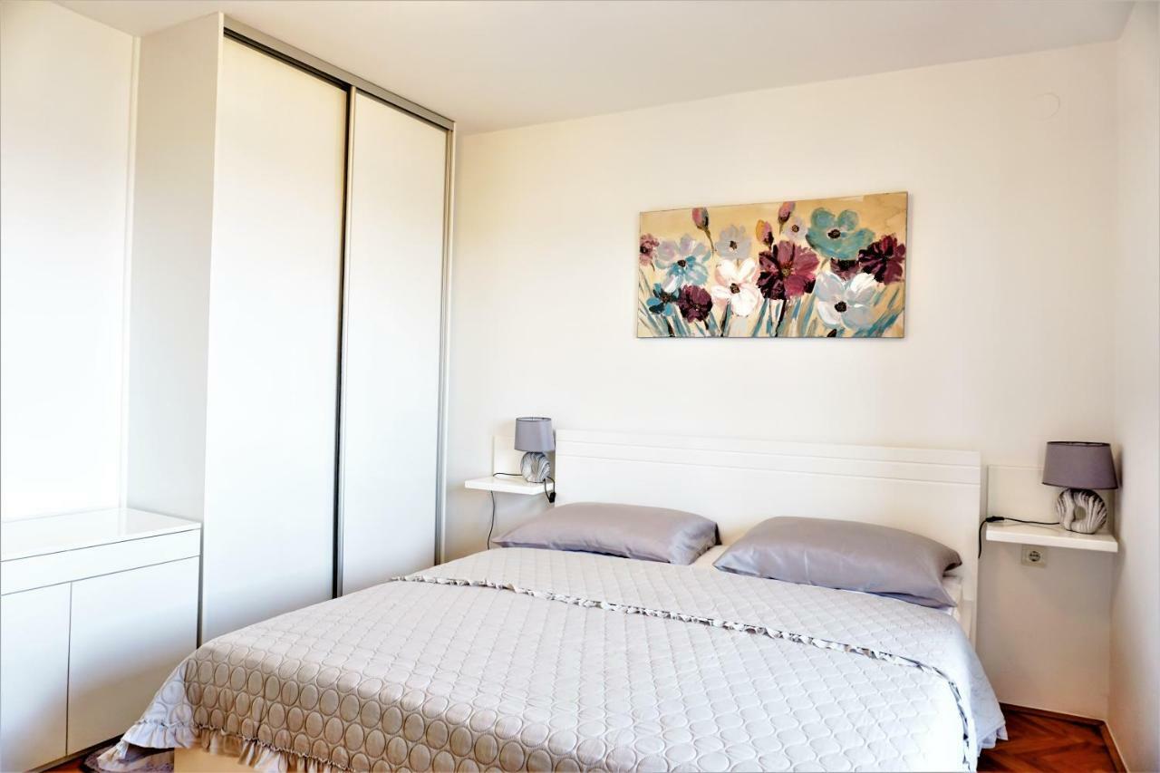 Apartment And Rooms Milak ラブ エクステリア 写真