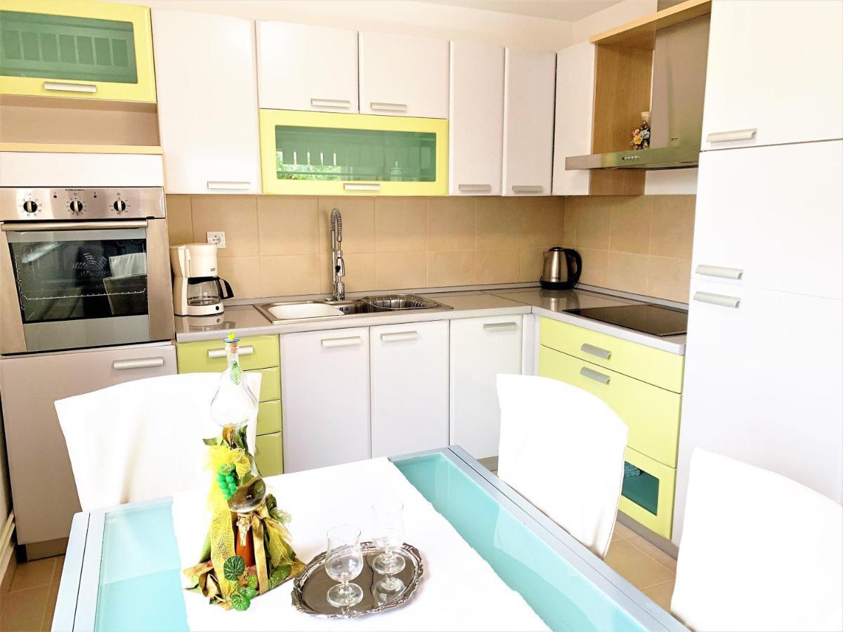 Apartment And Rooms Milak ラブ エクステリア 写真
